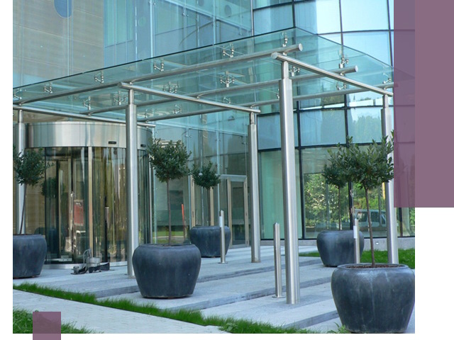 Навесы из стекла на заказ в Белгороде — монтаж и установка