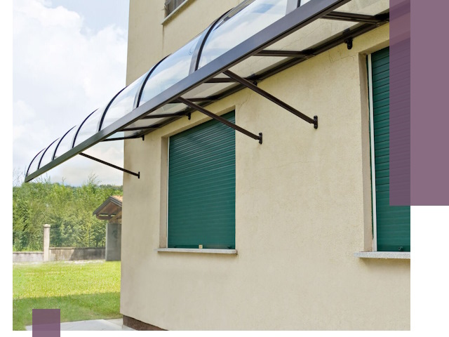 Козырьки над окнами в Белгороде — изготовление и монтаж по выгоде